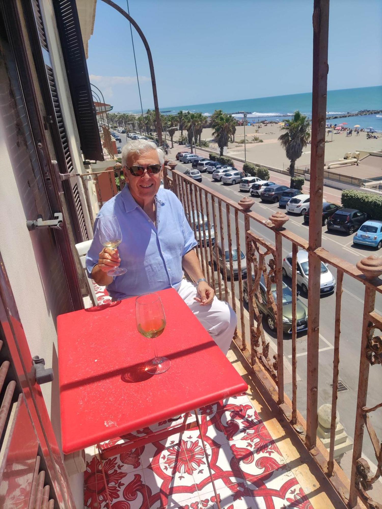 Apartment With Seaview Casa Davidoff Lido di Ostia Exterior foto
